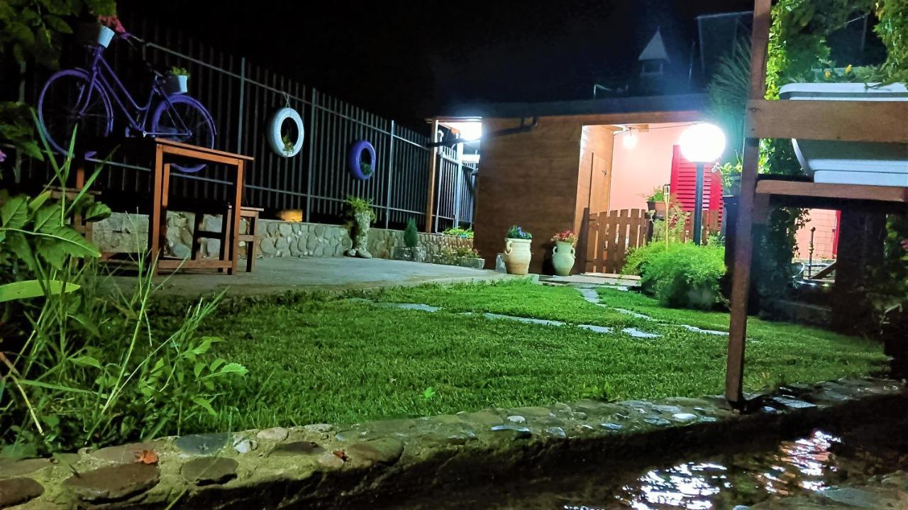 Il Laghetto Bed and Breakfast Καστροβιλάρι Εξωτερικό φωτογραφία