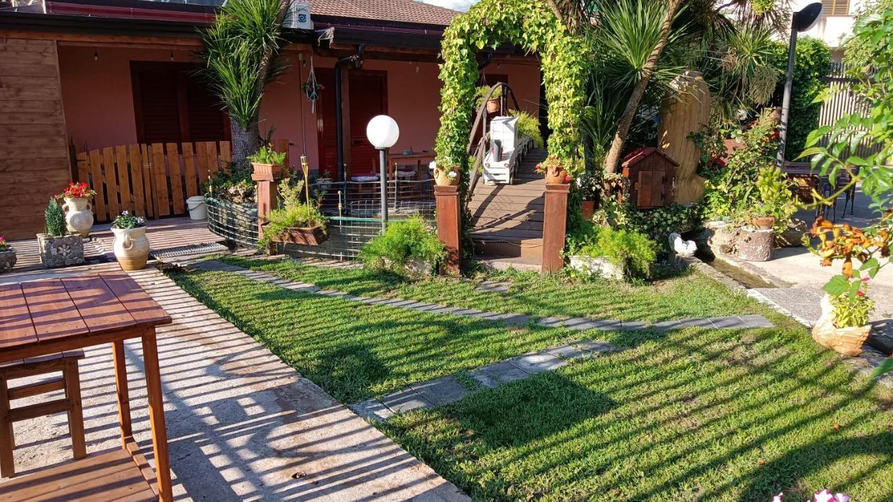 Il Laghetto Bed and Breakfast Καστροβιλάρι Εξωτερικό φωτογραφία
