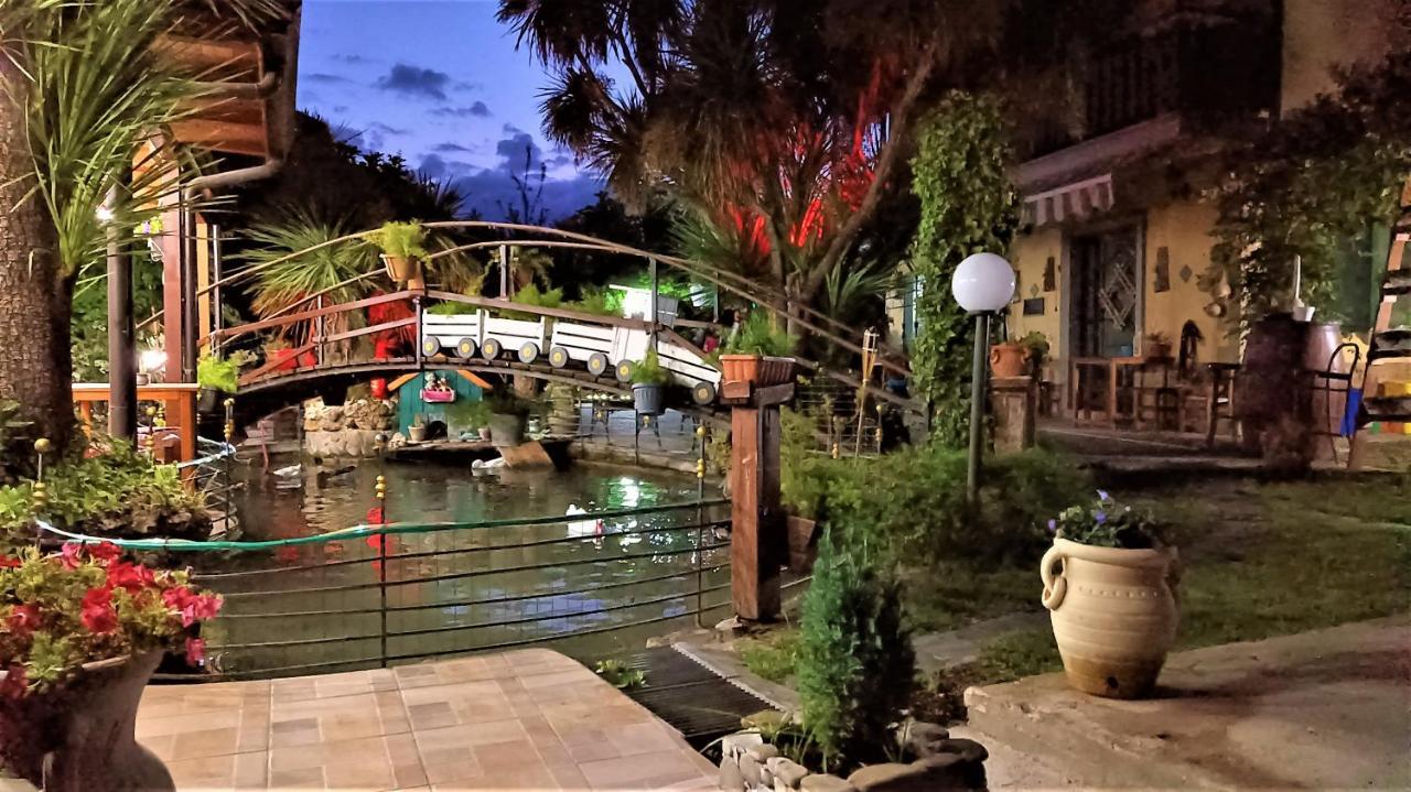 Il Laghetto Bed and Breakfast Καστροβιλάρι Εξωτερικό φωτογραφία