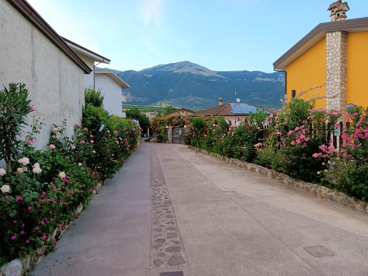 Il Laghetto Bed and Breakfast Καστροβιλάρι Εξωτερικό φωτογραφία